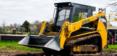 Gehl adds a fourth track loader member