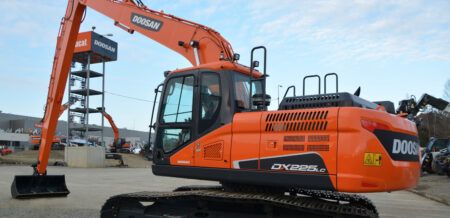 Doosan extends its crawler excavator reach