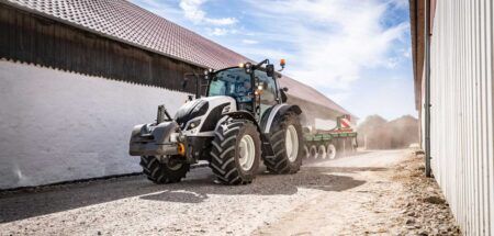 Valtra starts 2019 with new transmission launch