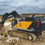 Hyundai launches two new heavy crawler excavators and largest wheel loader at Hillhead