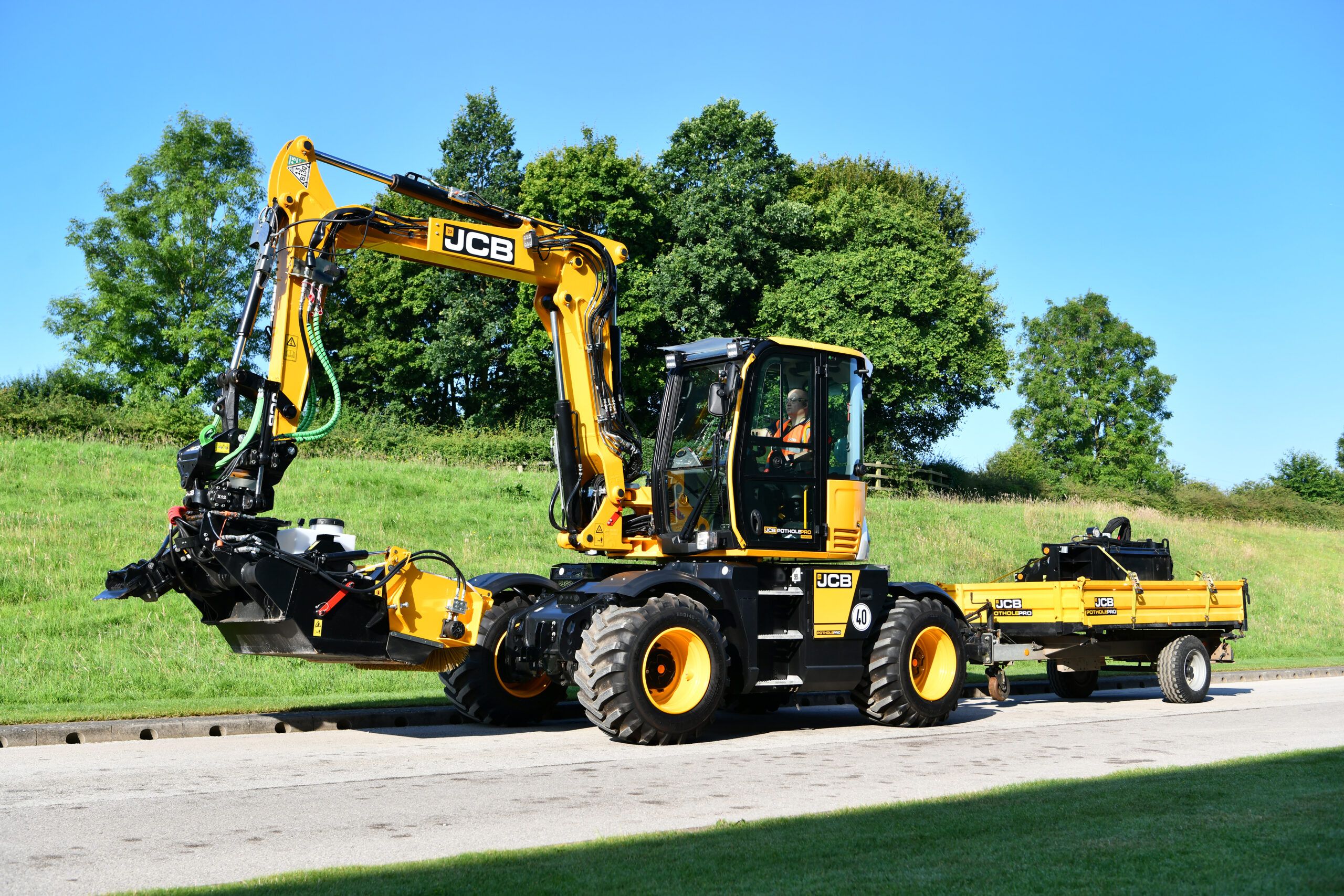 JCB campaigns for towing regulation update