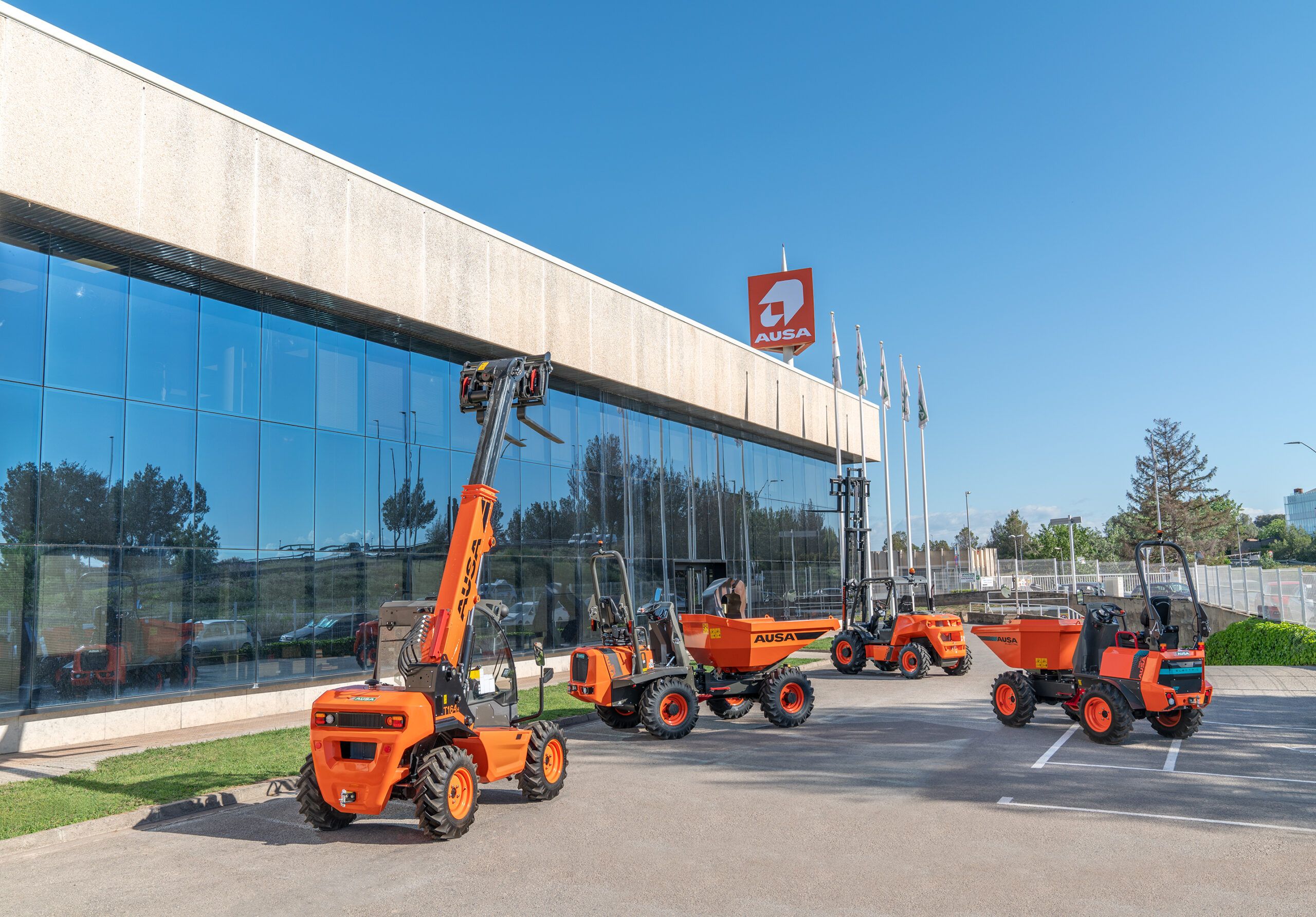 JLG completes acquisition of Aura