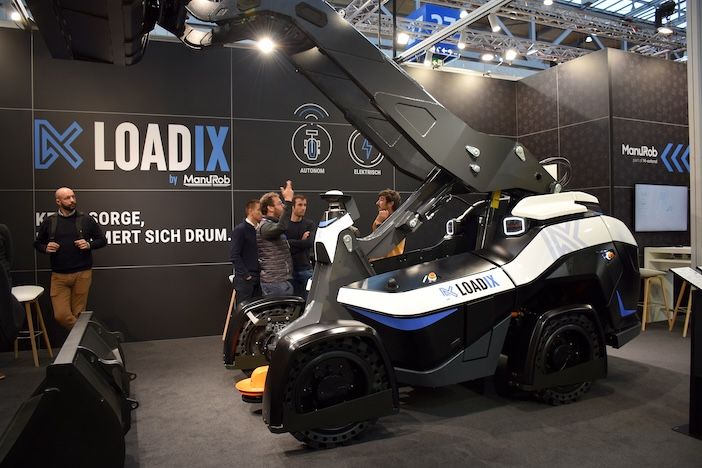 ManuRob autonomous loader exhibited at EuroTier