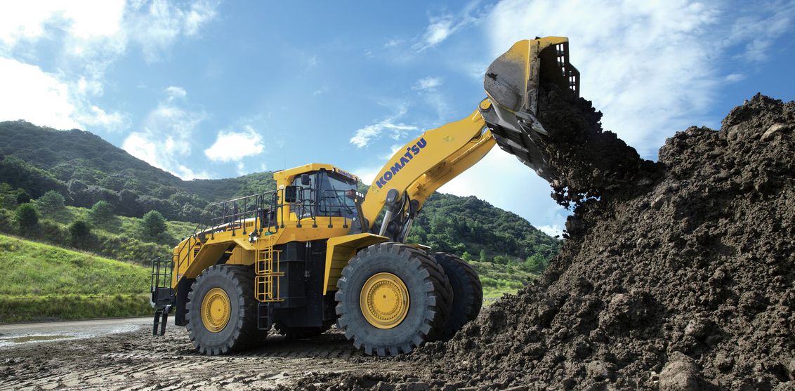 Komatsu introduces new WA700-8 wheel loader