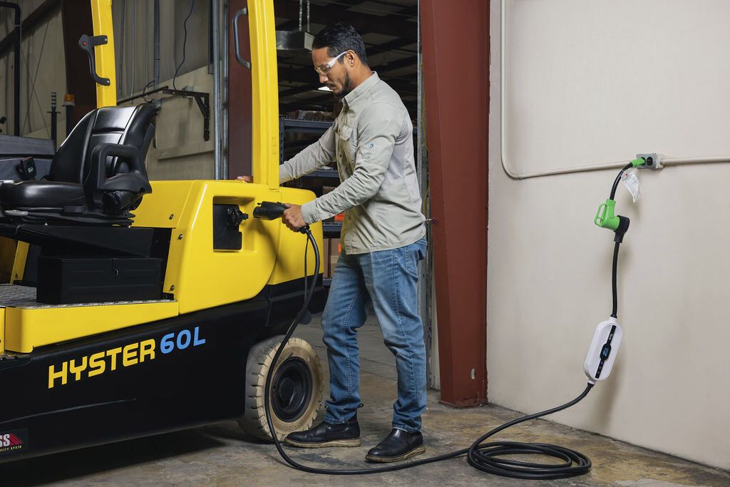 Hyster introduces new onboard charging solution