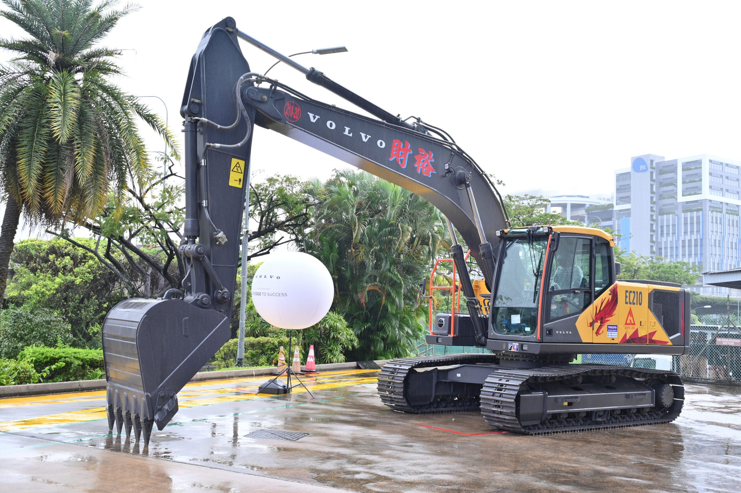 Volvo CE launches New Generation excavators in Southeast Asia