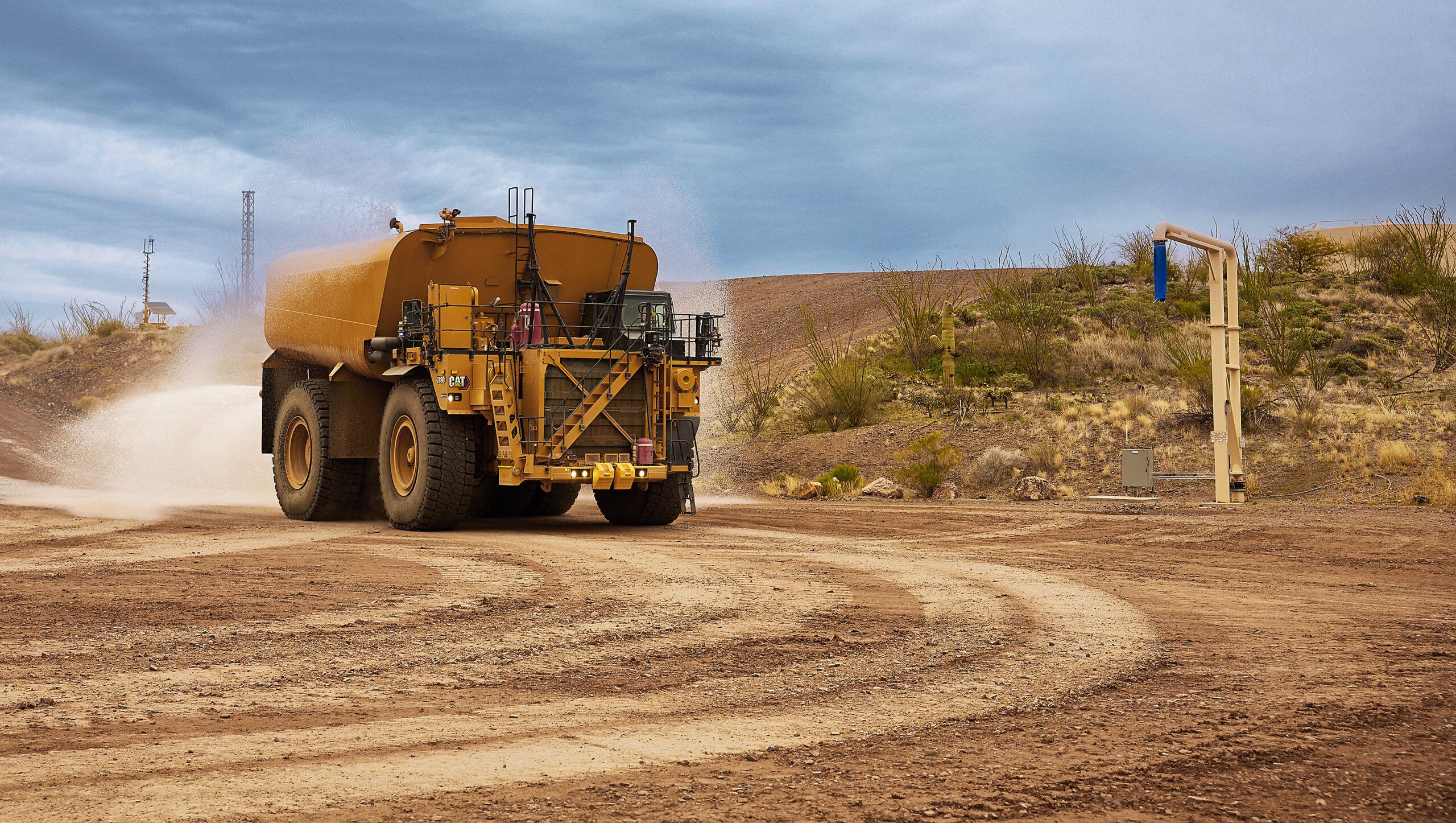 Caterpillar unveils new Cat 789D autonomous water truck