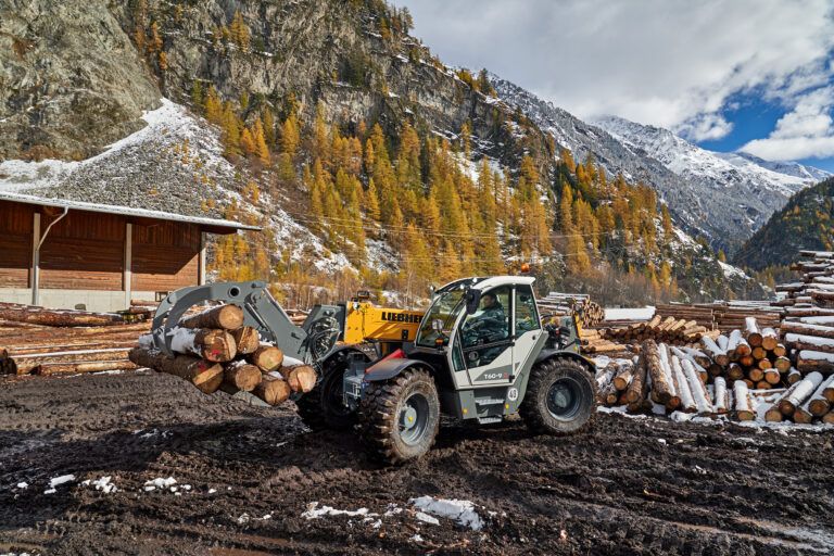 Liebherr's T 60-9s telescopic handler moving logs