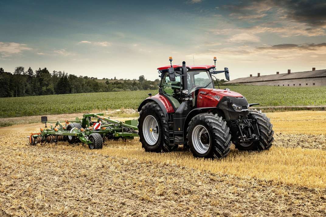 Case IH Optum stationary in a field