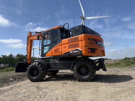 Develon's DX160WE-7 wheeled excavator