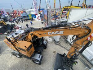 The WX155ZQ wheeled excavator unveiled at Bauma 2025