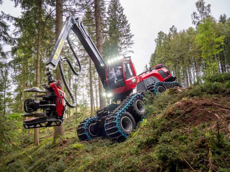 The 951XC operating on a hilly terrain