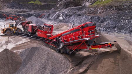 The Finlay 694 inclined screener