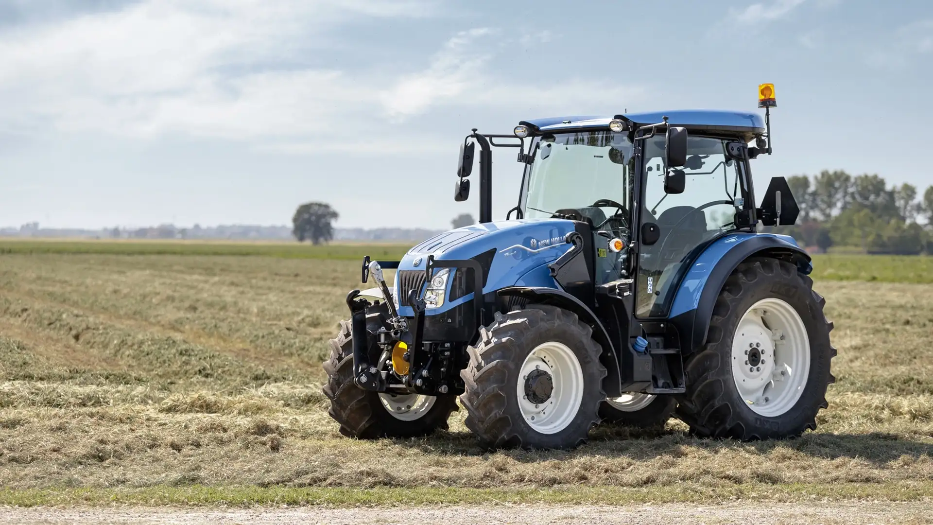 New Holland unveils T5S tractor series