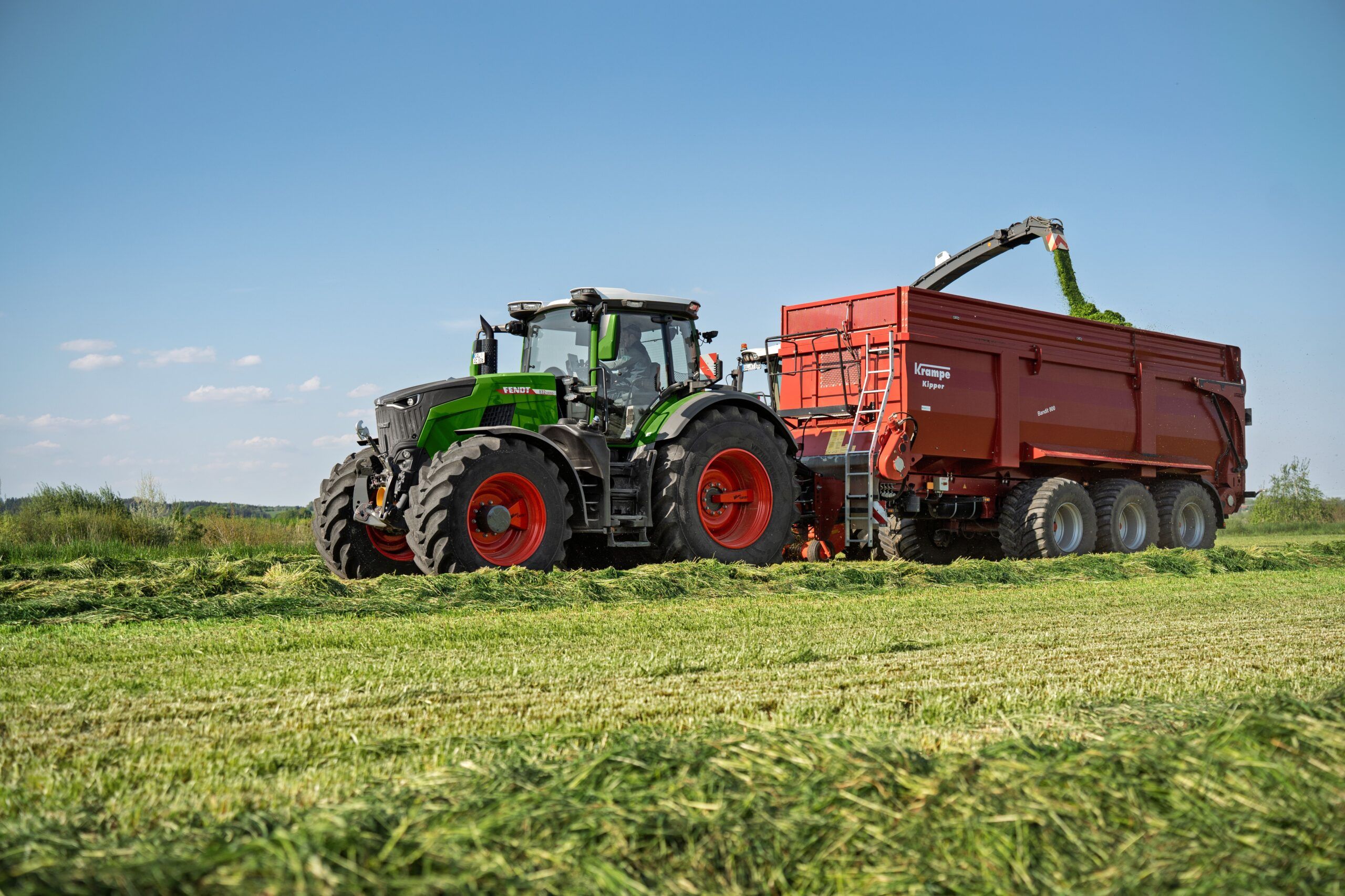 AGRITECHNICA CASE STUDY: Fendt’s upgraded 800 Vario series tractors