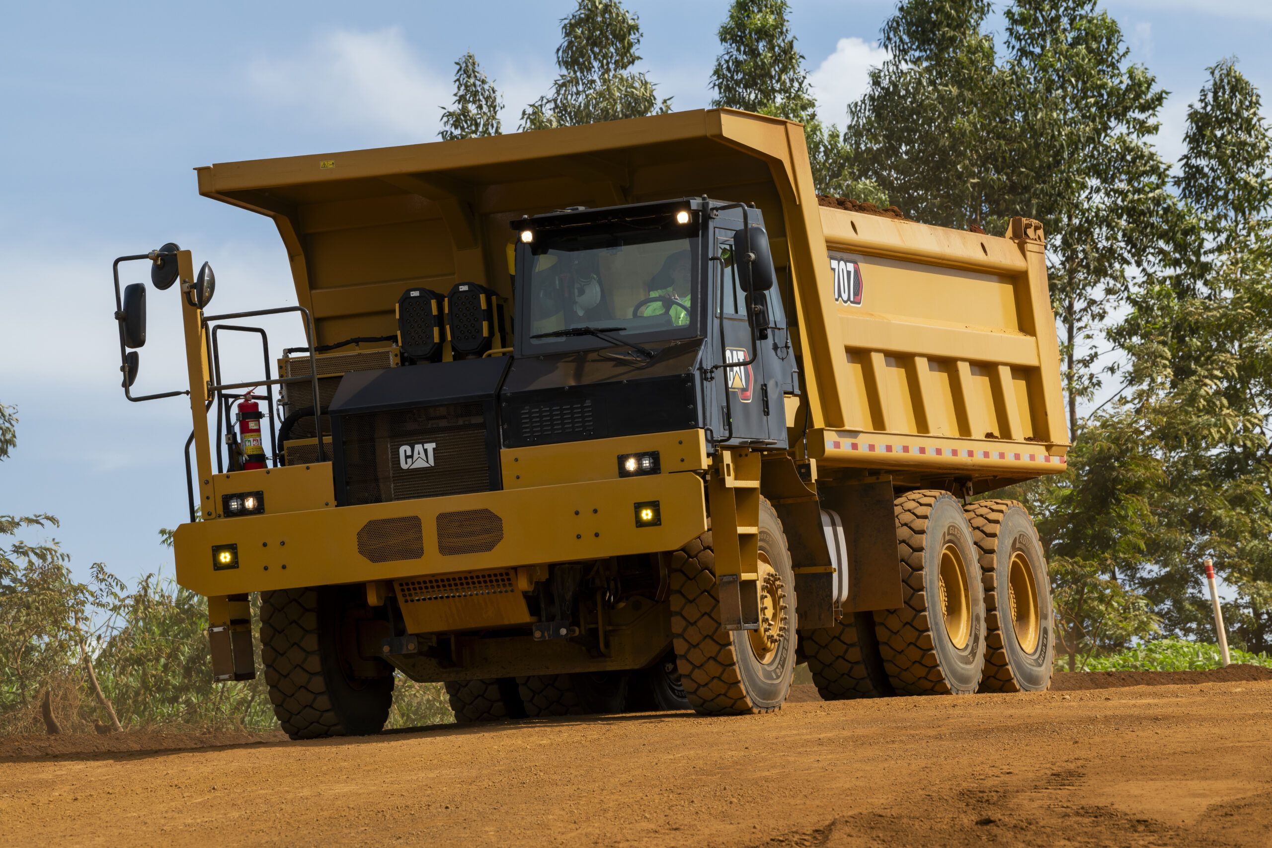 Caterpillar launches new Cat 707 wide body truck