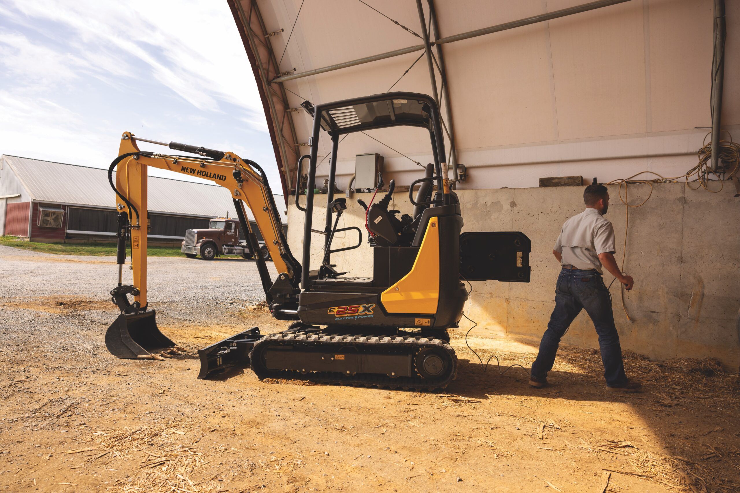 CONEXPO: New Holland Construction highlights electric mini excavator and track loader
