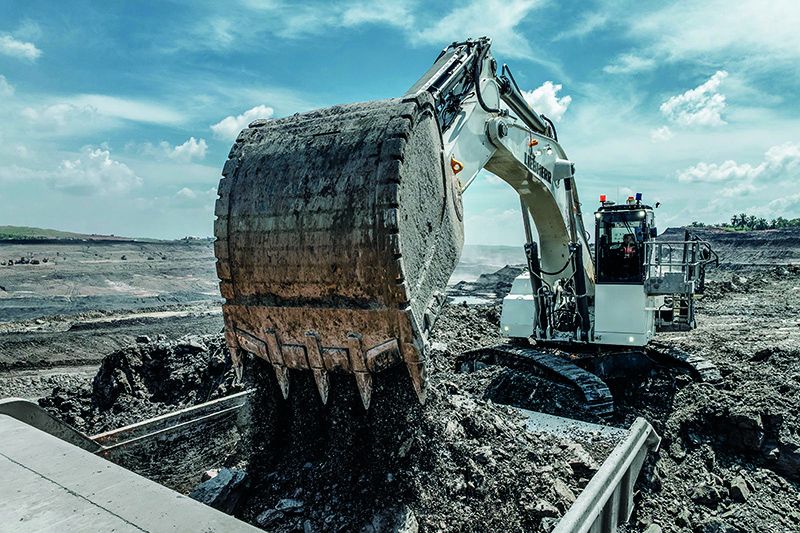 CASE STUDY: Liebherr’s smallest mining excavator