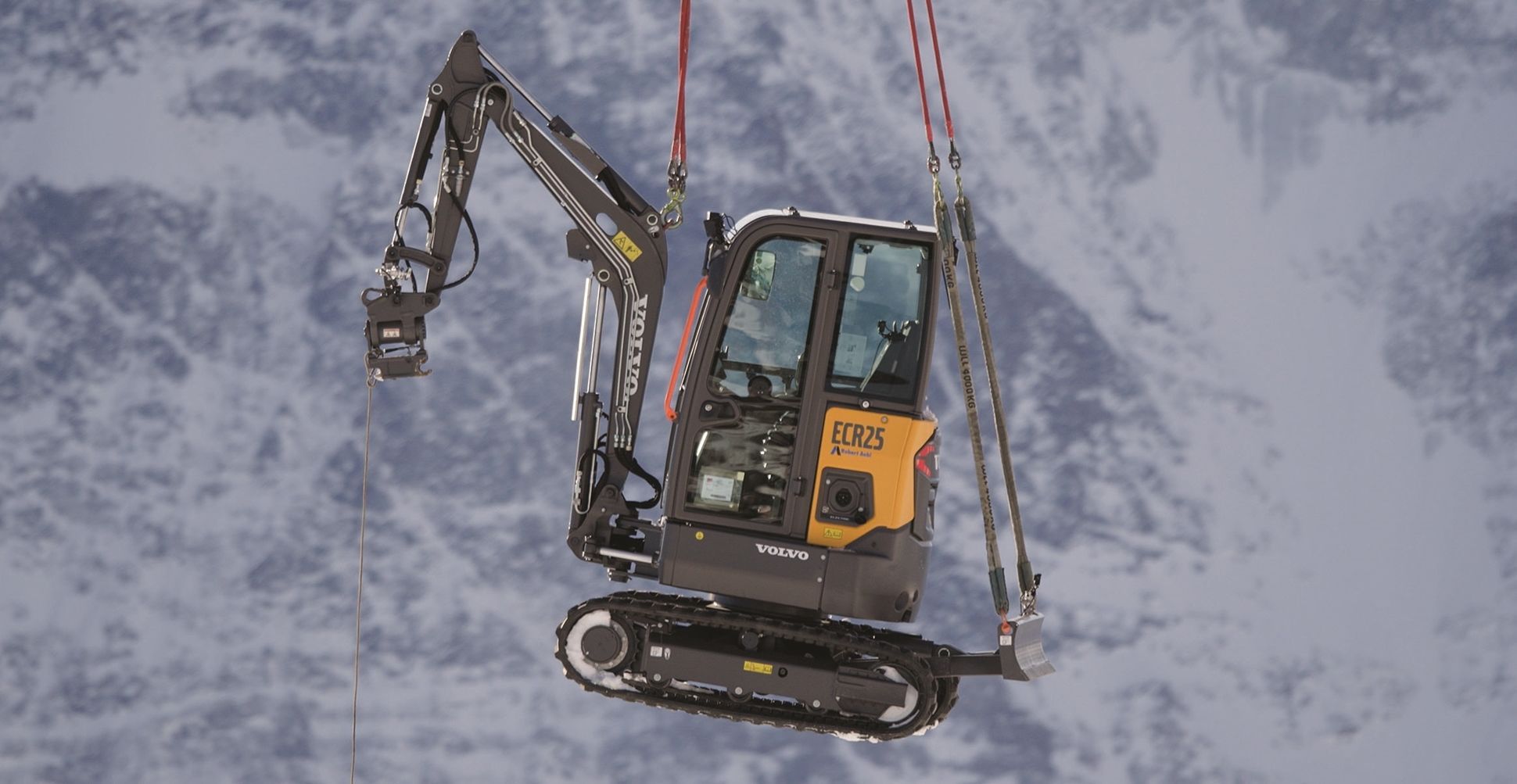 Volvo CE's ECR25 electric excavator