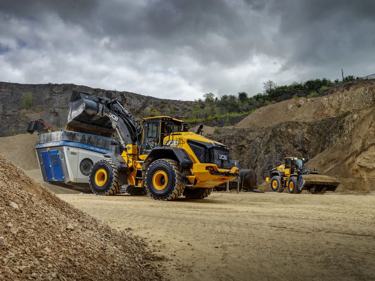 JCB previews new 480 and 490 wheeled loaders at Hillhead 2026