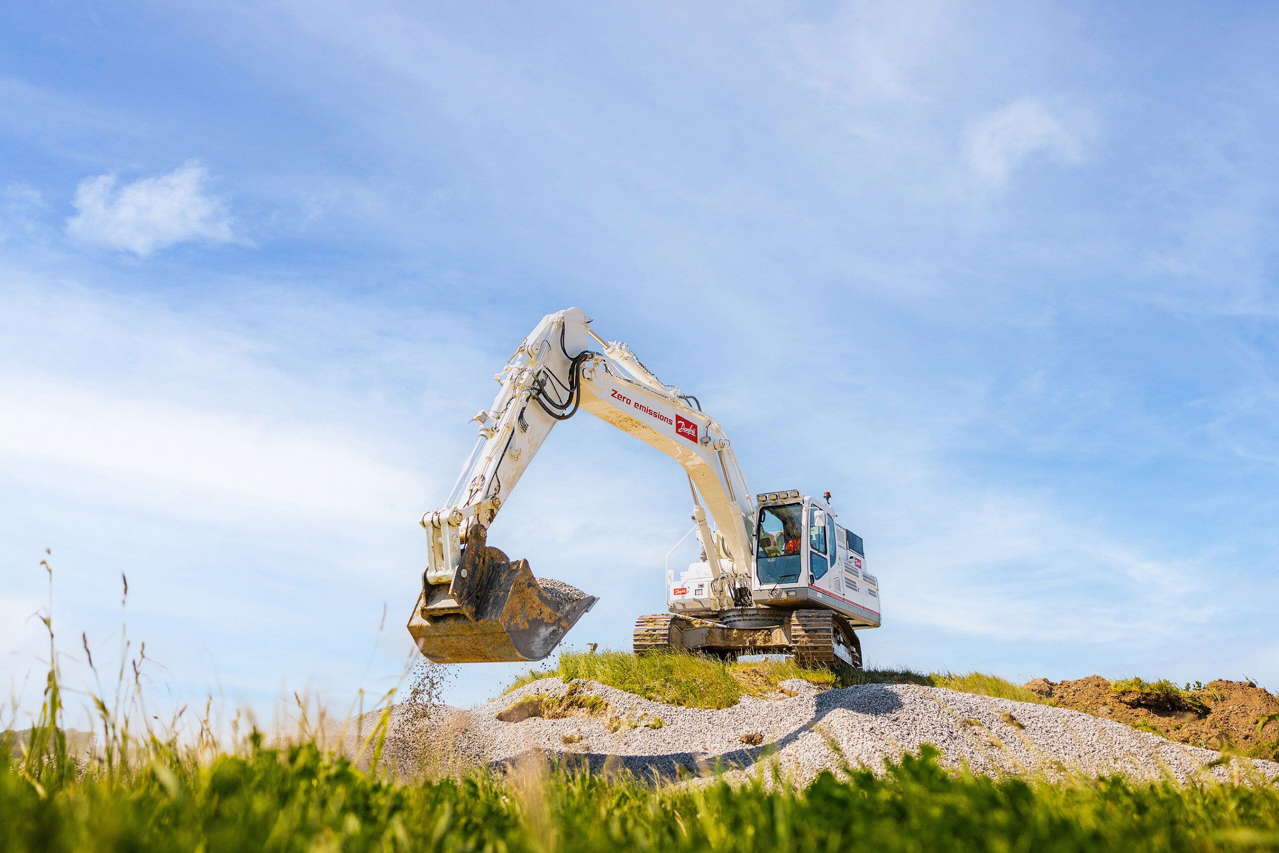Danfoss Dextreme Max delivers 35% power saving in excavator trial