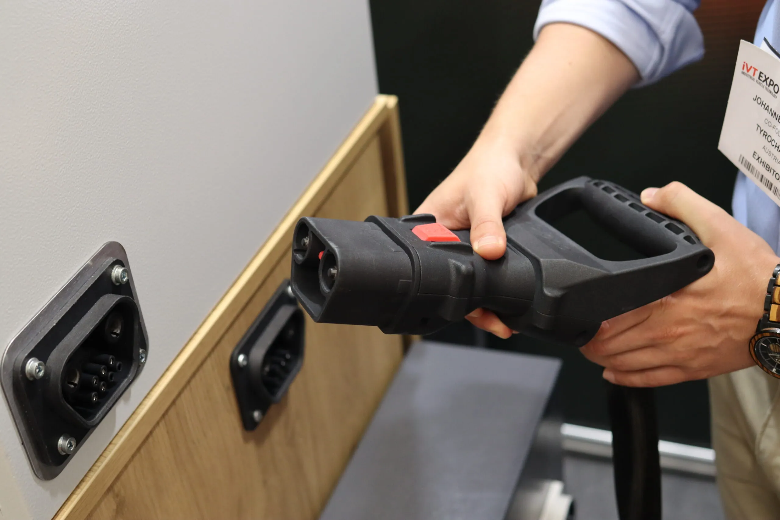 TyroCharge demonstrated first LiCom charging system at iVT Expo Cologne