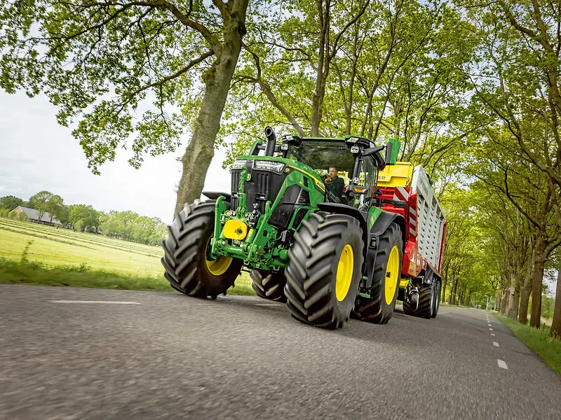 John Deere updates 6R Large and Xtra Large Frame tractor range