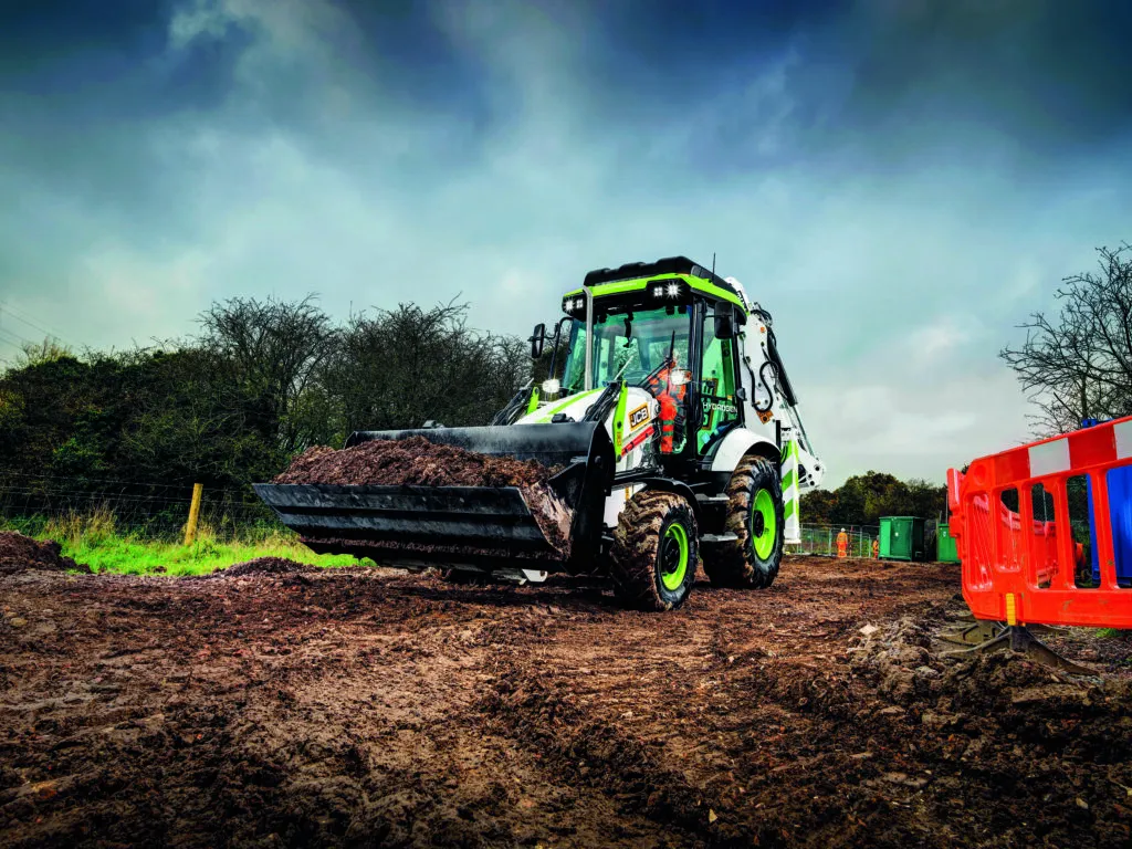 FEATURE: The world's first production hydrogen backhoe loader from JCB